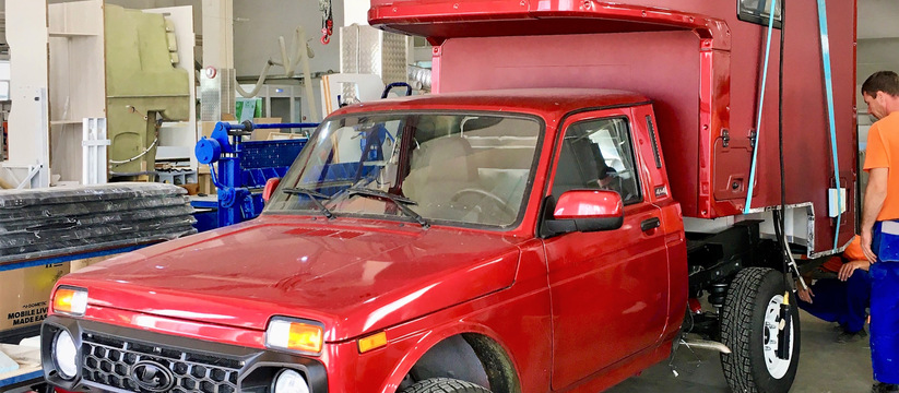 Петр Груздев из Тольятти создает невероятные автодома на основе отечественных машин. В наш регион изобретатель перебрался четыре года назад из Карелии, где и начинал занимать переделкой автомобилей. Делать их он начал просто потому, что сам любит путешест